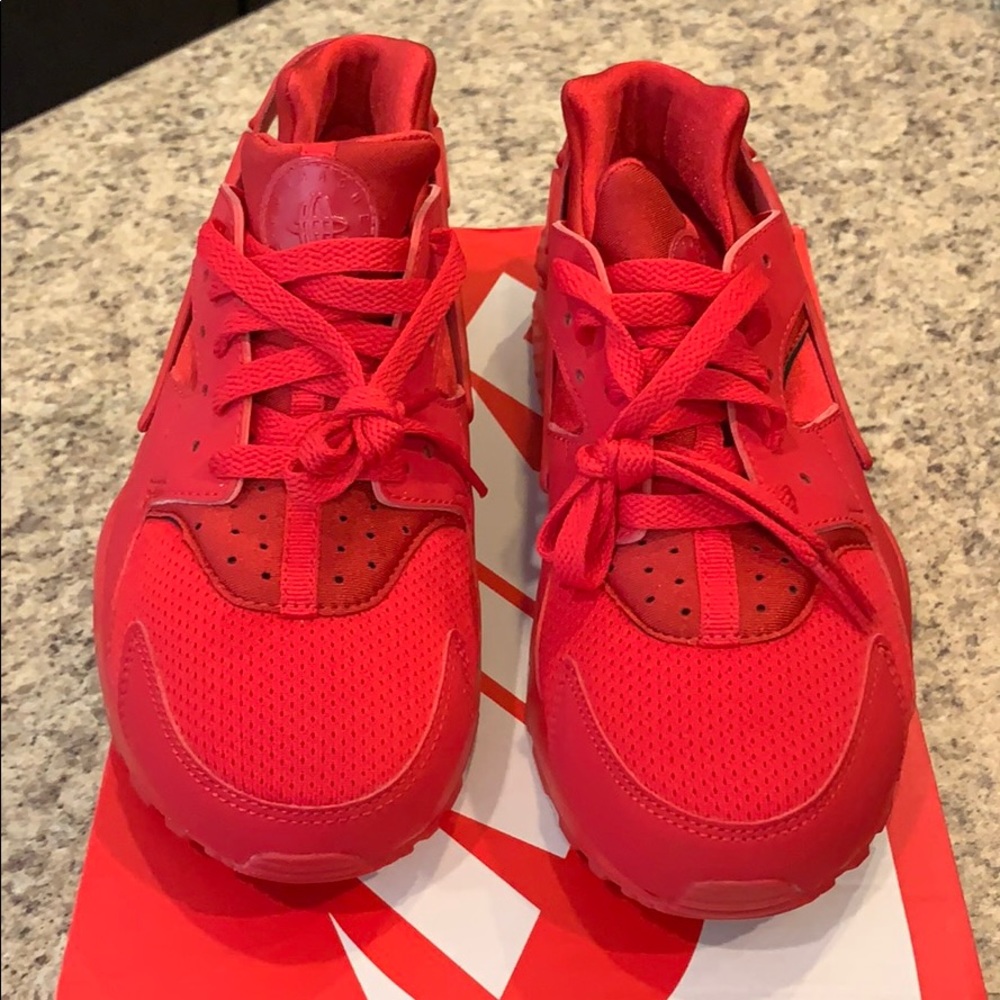 Red Nike huaraches